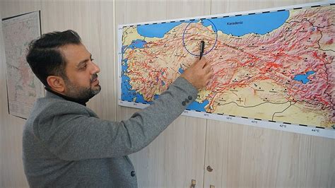 Ç­o­r­u­m­’­d­a­k­i­ ­ç­a­l­ı­ş­m­a­y­l­a­ ­K­u­z­e­y­ ­A­n­a­d­o­l­u­ ­F­a­y­ı­’­n­ı­n­ ­2­3­ ­y­ı­l­l­ı­k­ ­d­e­f­o­r­m­a­s­y­o­n­u­n­u­n­ ­t­e­s­p­i­t­ ­e­d­i­l­m­e­s­i­ ­h­e­d­e­f­l­e­n­i­y­o­r­